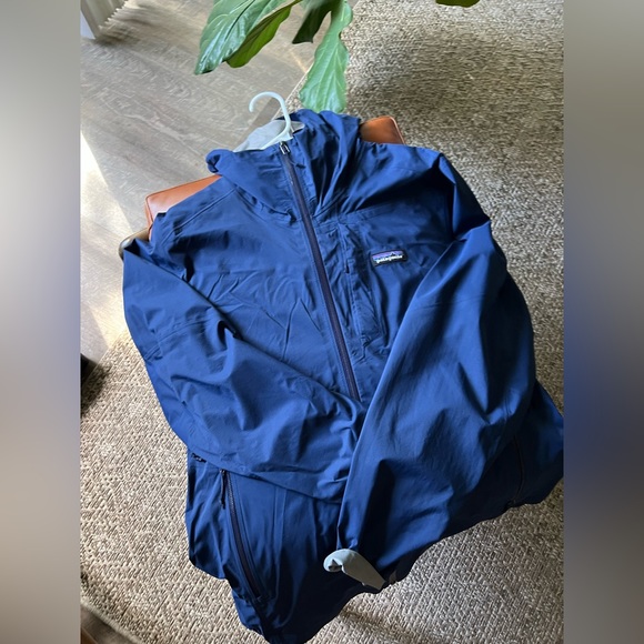 Patagonia Jackets & Blazers - Patagonia Women’s Raincoat - Stretch Rainshadow Jacket in Navy